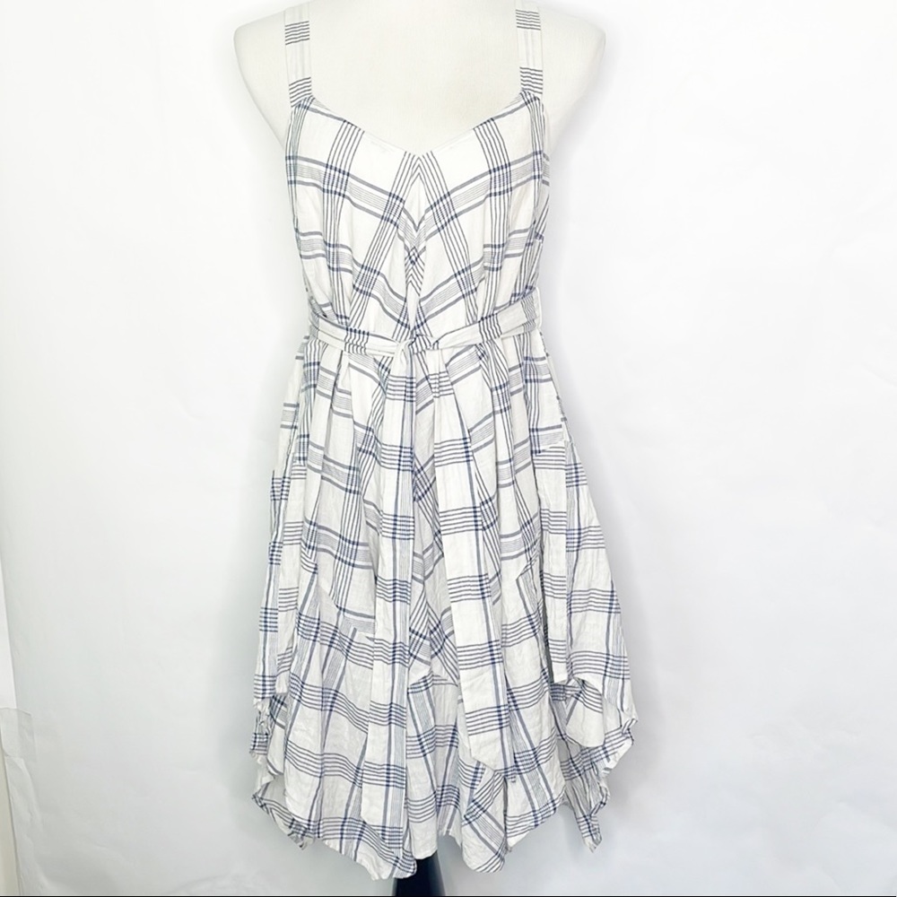 Holding Horses Belmar Handkerchief Dress (S/XS) - Picture 2 of 12